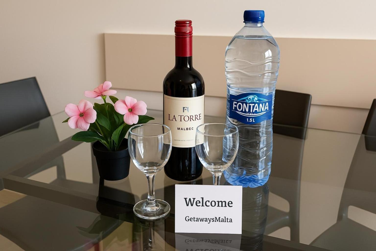 Blue Harbour 2 Bedroom Seafront Apartments With Stunning Seaviews - By Getawaysmalta San Pawl il-Baħar Eksteriør billede