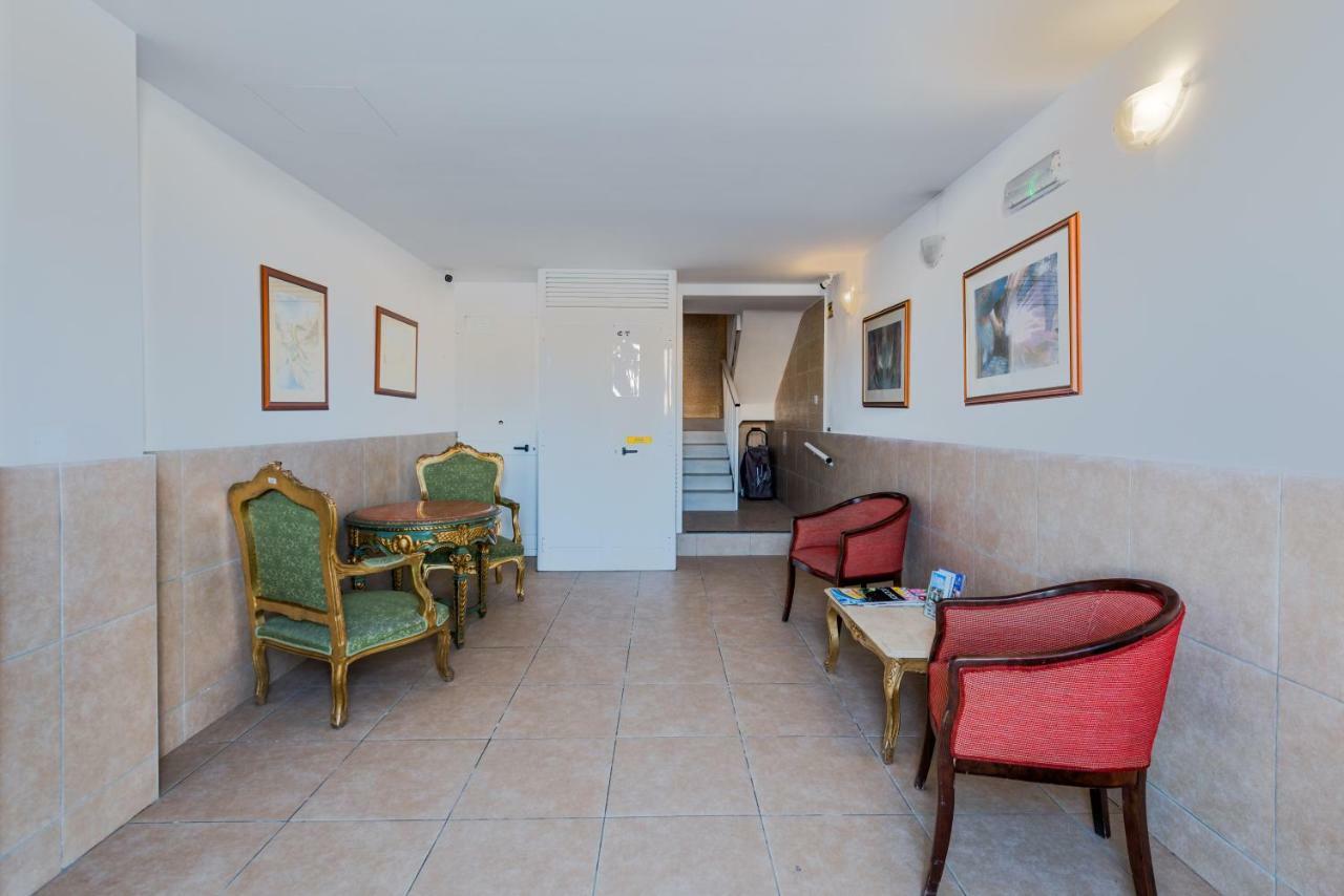 Blue Harbour 2 Bedroom Seafront Apartments With Stunning Seaviews - By Getawaysmalta San Pawl il-Baħar Eksteriør billede